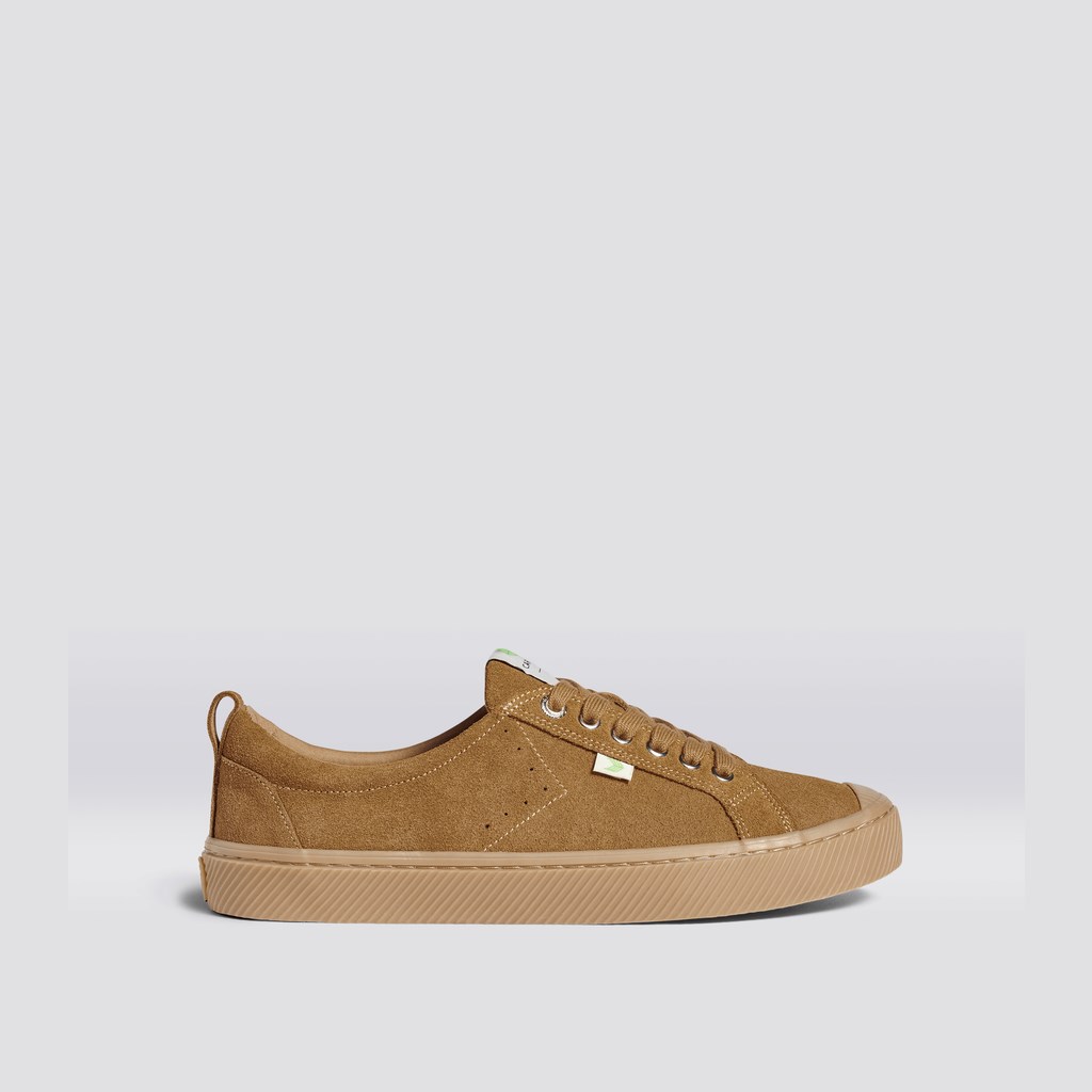 OCA LOW Cariuma Low Top Daim All Camel Homme | QSM-5220579